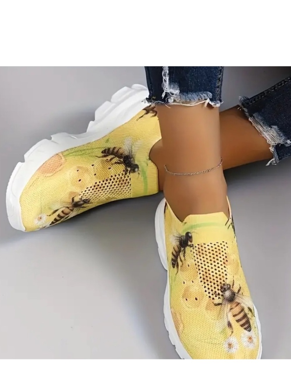 Shoes size 8,5